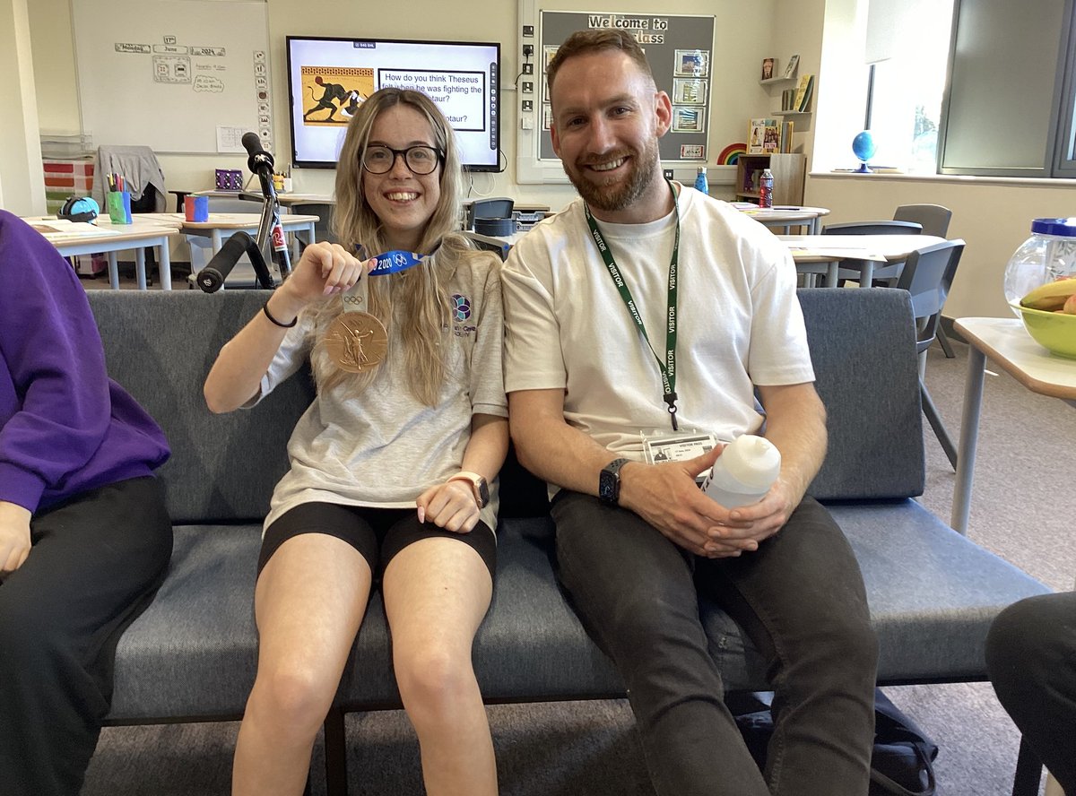 BloxhamGrove's tweet photo. We were really excited to welcome Olympian Declan Brooks @declanbrooksbmx to our school last week!  Our students enjoyed seeing Declan performing some tricks on his BMX and they especially loved seeing his bronze medal (some of them even got to wear it!) https://t.co/kd2Uyx4BYZ