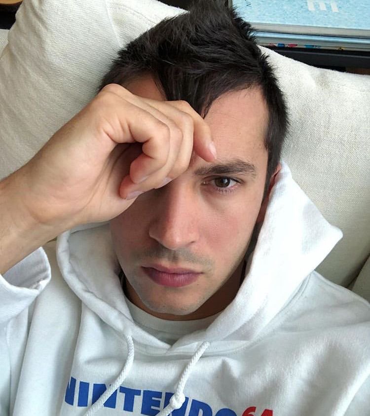 dybaladoubt's tweet photo. this genre of tyler selfie https://t.co/TBT2XXGjvM