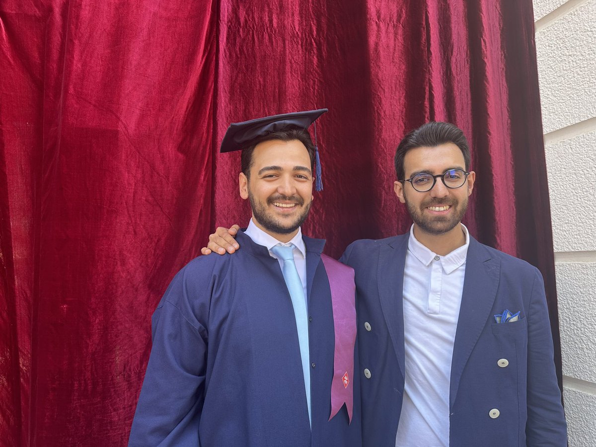 Çok kıymetli dostlarım;
Bugün ailemizin gurur günlerinden biriydi. Mutluluğumuz tekerrür etti. Büyük oğlum Metehan’ın akabinde kardeşi Turan’da ikinci gururu bizlere yaşattılar. Turan, Başkent Üniversitesi Hukuk Fakültesi’ni gece gündüz büyük gayret göstererek tamamladı. Yüce