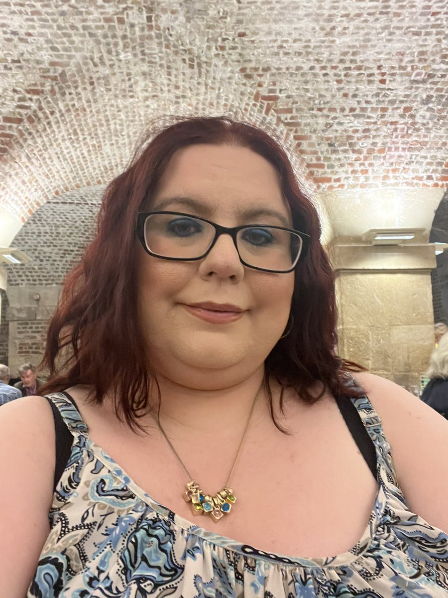 helenprice82's tweet photo. Mind my very tired look lol but having much st martins in the fields cafe in the crypt it’s a beautiful place to have lunch it’s one of my favourite places to go in London too especially after being in the NPG #selfie #londongirl #london #stmartinsinthefields #lunchout https://t.co/QaM4wNUTje