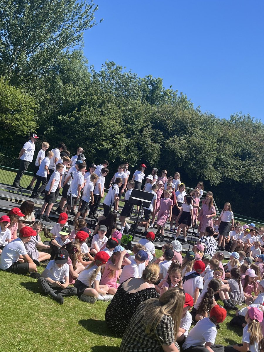 Wheatlands_Sch's tweet photo. Thank you so much to all our fabulous families for making our Summer Concert such a success. It was so lovely to see so many of you there. Such a gorgeous afternoon in glorious sunshine, listening to our beautiful children sing. ☀️ https://t.co/cOlLL5kYJM