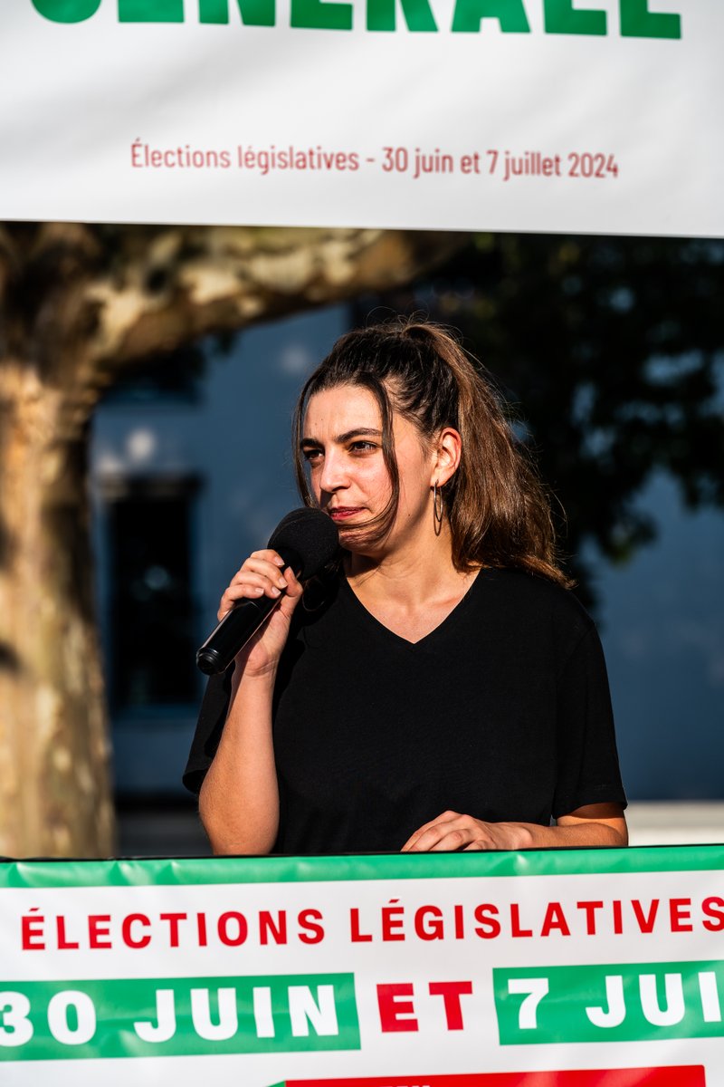 MC_Garin's tweet photo. Merci Michaël
Merci Hélène
Merci Lumi

Merci toutes les associations, personnalité·es de la société civile, syndicat·es, militant·es et citoyen·nes présent·es hier.

Nous avons besoin de vous pour l'emporter ✊

Retour en images sur le meeting #FrontPopulaire de Lyon ⤵️ https://t.co/N7Zxjq5v9T
