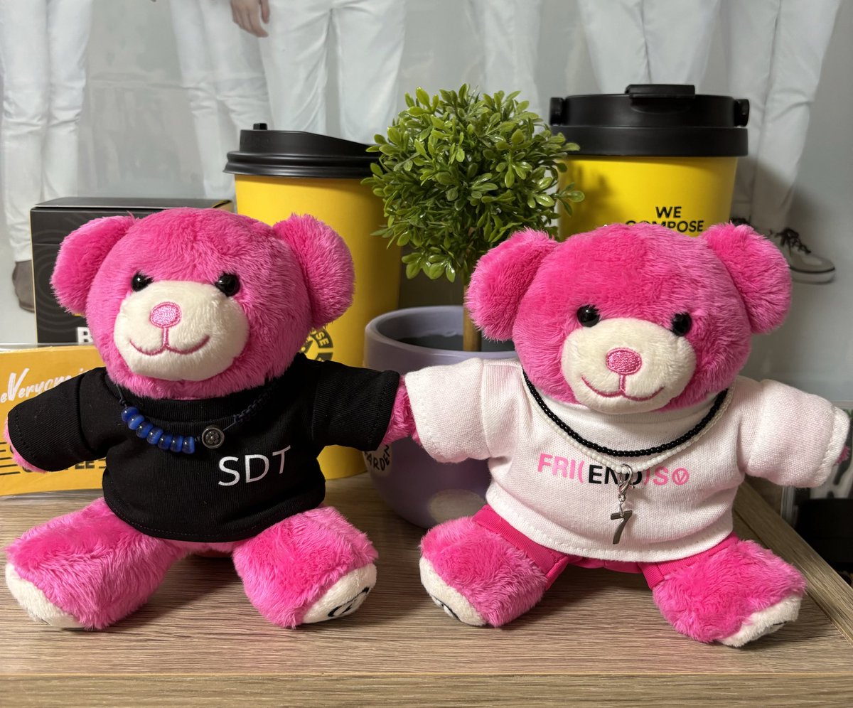 an0321_taetaeV's tweet photo. ダルマジュンのブレスレットがほつれて
使ってなかったの。
🩷🧸に付けたらなかなか可愛い💕
ブレスレットがいい感じにネックレスに♡
#BearKeyring
#ピンククマ
#自己満 https://t.co/LSW9WdHyXl