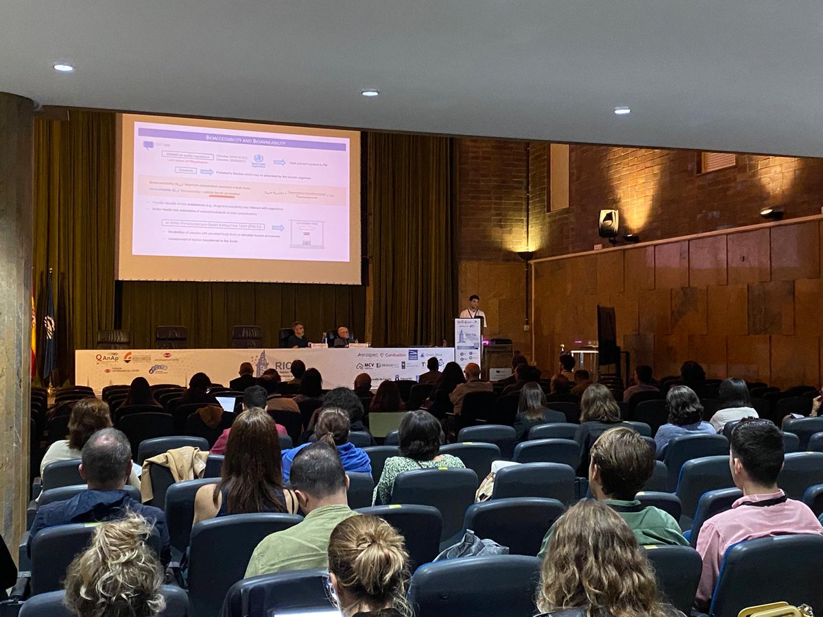 🥁🥁 and now from our home <a href="/UDC_gal/">Universidade da Coruña</a>..

Joeliño Sánchez Piñero talking about
"Inhalation/Oral Bioaccessibility/Bioavailability of Pollutants Associated to Atmospheric Particulate Matter by Using Simulated Body Fluid" 
🫁👅

#RICTA2024 #RICTA 
#aerosols #pollution #bioavailability