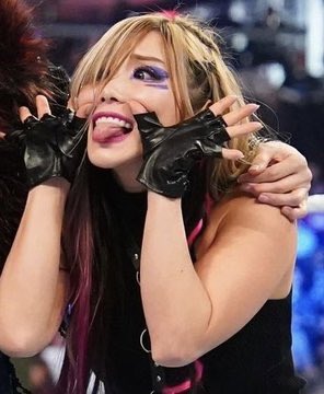 Yall be so quick to run to someone's page for a gotcha moment. Pathetic with no life. Lol. Go ahead,