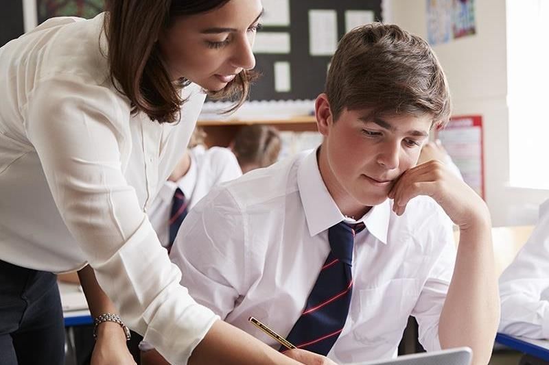 SecEd_Education's tweet photo. CPD leadership: What I wish I’d known back then…@ArianaFWells – @TeacherDevTrust – considers how she might have improved the CPD she designed as a #teacher if she’d known back then what she knows now about effective professional development https://t.co/mGTa1cjplw #teaching https://t.co/5zvQuxj8uj