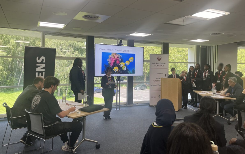 OasisAcademies's tweet photo. A big shoutout to the @OldhamOasis team for their victory in the #MicroTyco competition! Read all about it here - https://t.co/ms7z088SjU ππ @Siemens @WildHeartsGroup https://t.co/LqZvwULq1q