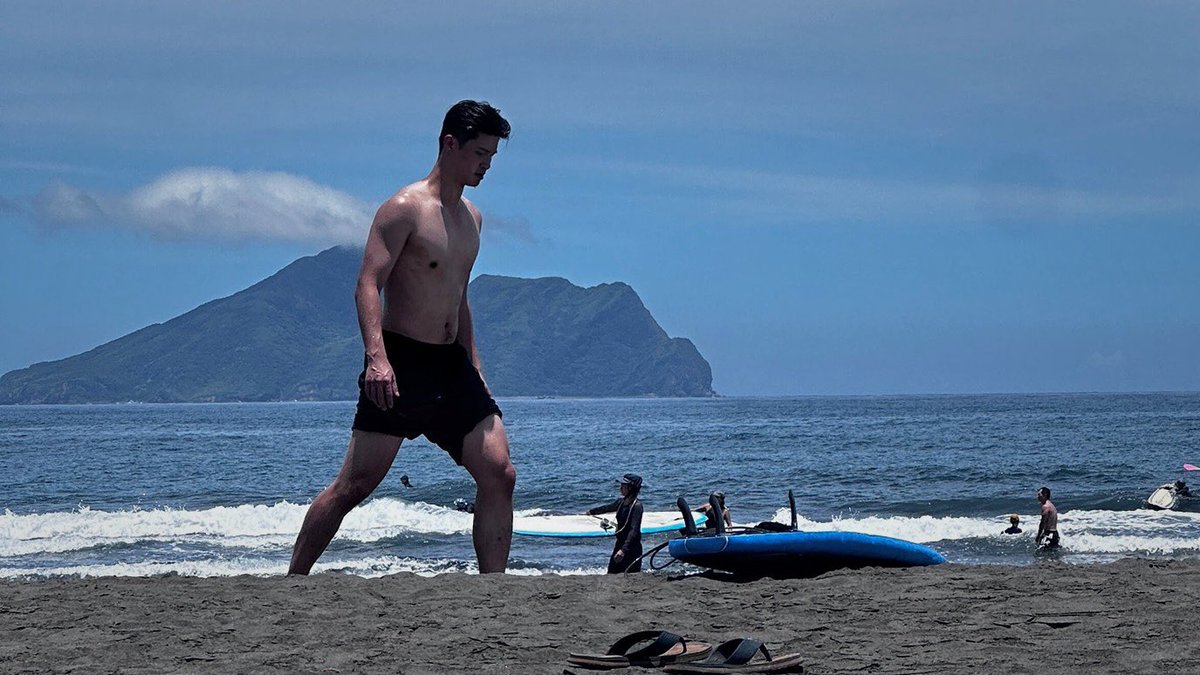 雖然怕變黑但還是去玩水
現在已經是脫皮狀態