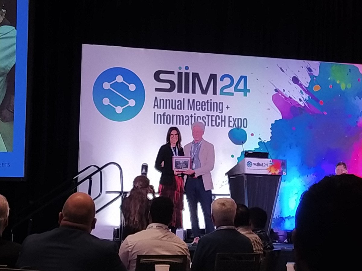 Congratulations to the news <a href="/SIIM_Tweets/">SIIM</a> Fellows! <a href="/judywawira/">Judy Gichoya</a> <a href="/RadKottler/">Nina Kottler</a>  Mitch Goldberg and Skip Kennedy