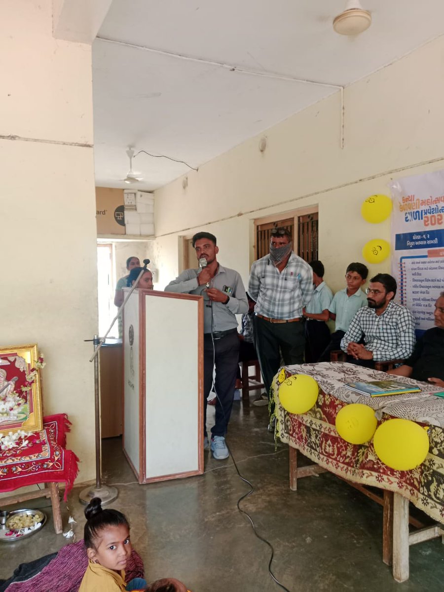 chiragrathod33's tweet image. કેળવણી નો મહોત્સવ...
કન્યા કેળવણી મહોત્સવ...
ઇડર તાલુકાના પનોલ આયુષમાન આરોગ્ય મંદીર નાં ભુતિયાગામે શાળા પ્રેવેશોત્સવ...

ગ્રામજનો, smc સભ્યો અને બાળકોને સિકલસેલ,અંતર્ગત આરોગ્યલક્ષી જાણકારી આપવામાં આવી..@CdhoSabarkantha @THOIDAR @IdarSbcc @Sbccsk @A_ArogyaMandir @MoHFW_INDIA