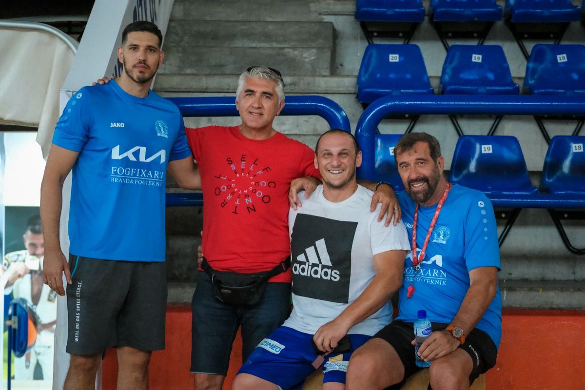 Jer, prva ljubav zaborava nema.❤️🤾🏻‍♂️
Bilo mi je veliko zadovoljstvo prisustvovati treningu na kampu #Z23 <a href="/ZRoganovic/">Zoran Roganovic</a> #Budva 💪🏻