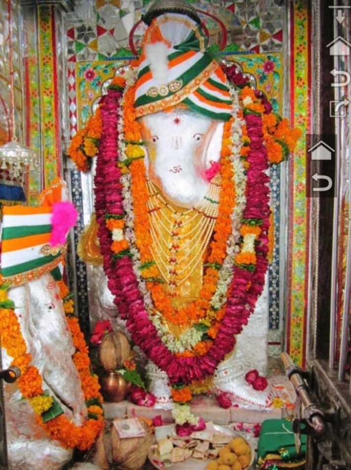 Santosh_0504's tweet photo. Ganeshji turban #ganeshjitirangaturban contact for making this type of turbans mob. 94600 84277 https://t.co/TFWmm4uA7Q
