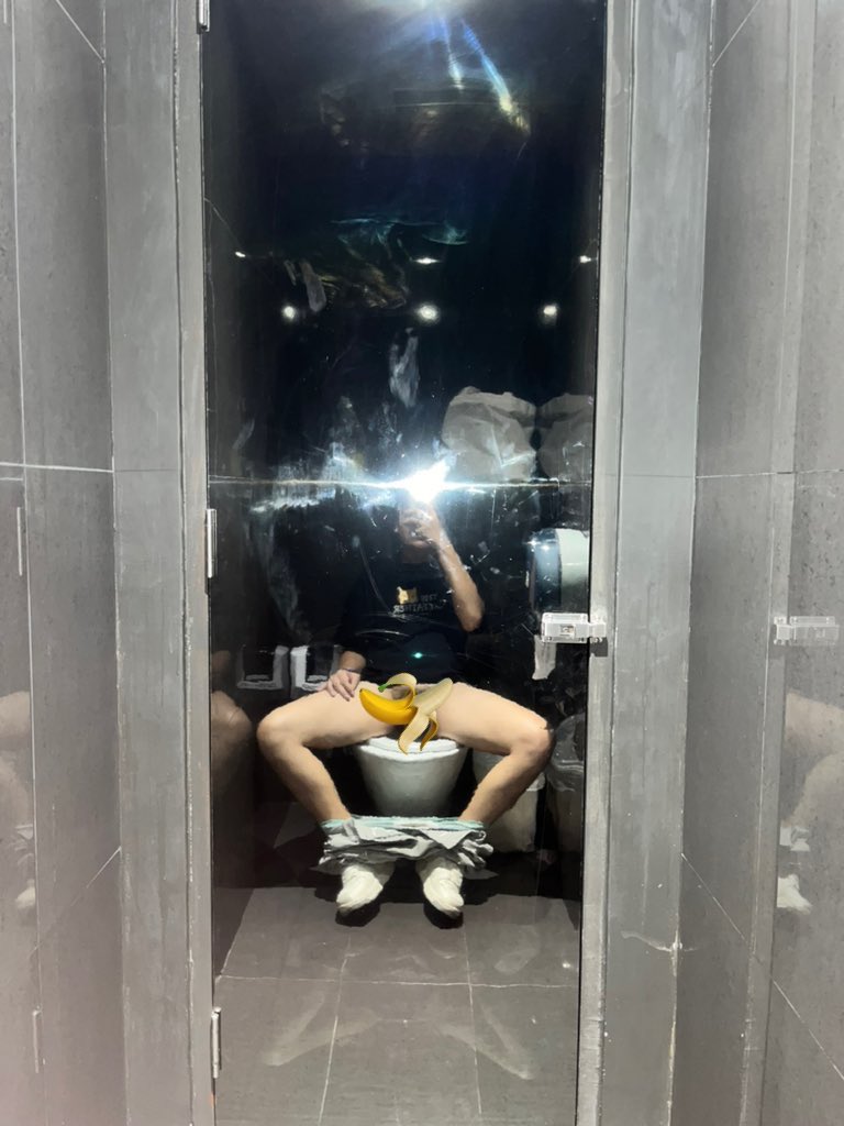 Yellyskirkmitl's tweet photo. ที่นี้มีดีอะไร🥱🤔💦 https://t.co/NbLyrvSd5N