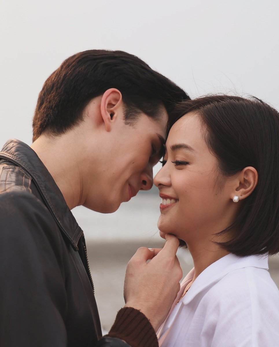 shebee_ipr's tweet photo. กว่าจะจูบ ก็ต้องพิรุธกันก่อน‼️

#ใจพิสุทธิ์
#tatemyron #เทศน์ไมรอน 
#oomeisaya #อุ้มอิษยา 
#เมตตาและมหานิยม 
#เทศน์อุ้ม https://t.co/Gx9hV79dex