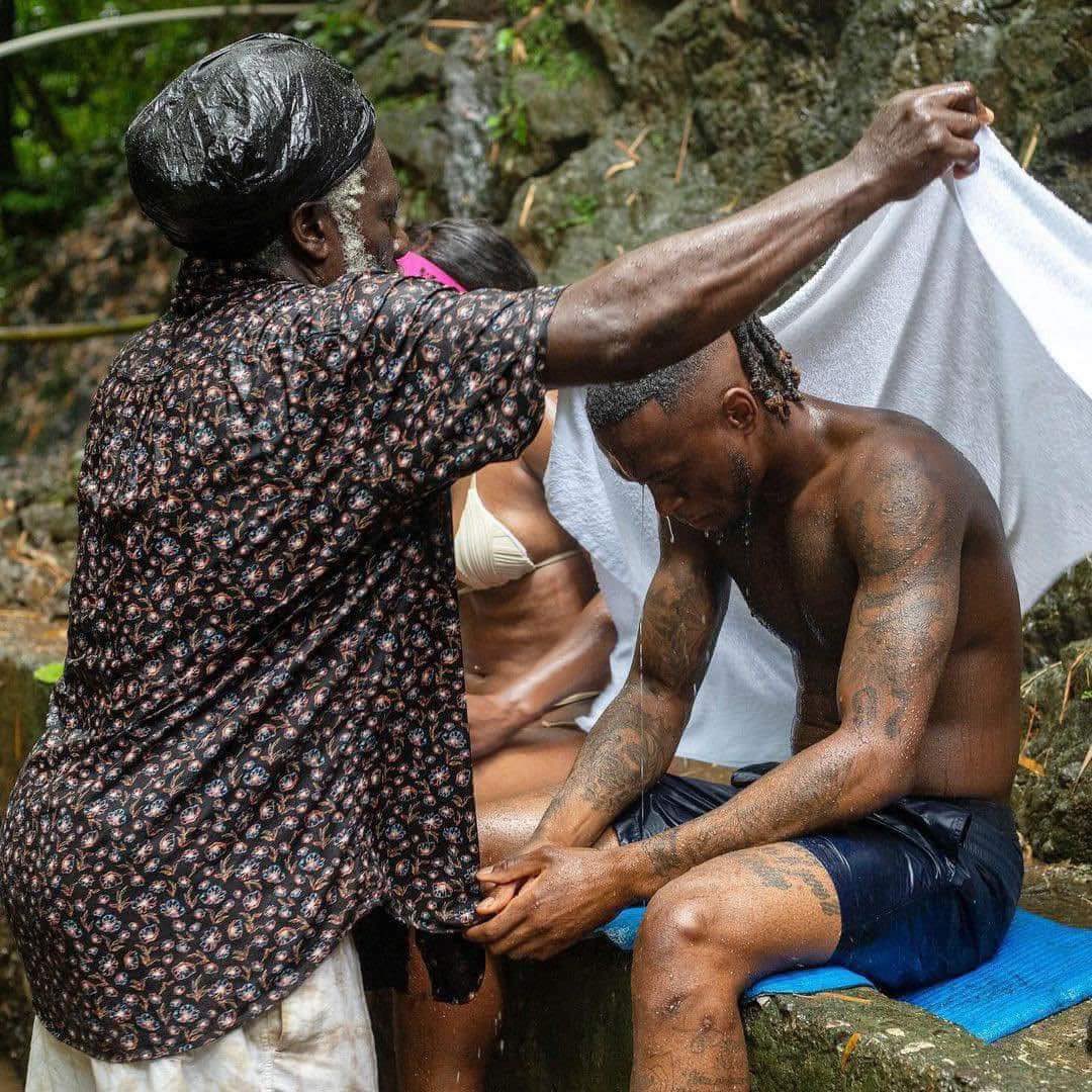 Shadaya_Knight's tweet photo. Wan Bissaka of Manchester United getting cleansed by a local traditional healer

Why has this picture caused a furore? 

It just goes to show you the level of self hatred by a lot of Africans caused by lack of knowledge of their identity, norms and beliefs

Colonialism did a number on us, to a point where we demonize our own ways. Our African ways are not devilish, barbaric or fetish

We are the only race of people that projects it's culture as inferior to every other culture. And when all these other races look down upon us, we cry racism. Why expect any less when we're racist to ourselves?

Learn OR perish!!!