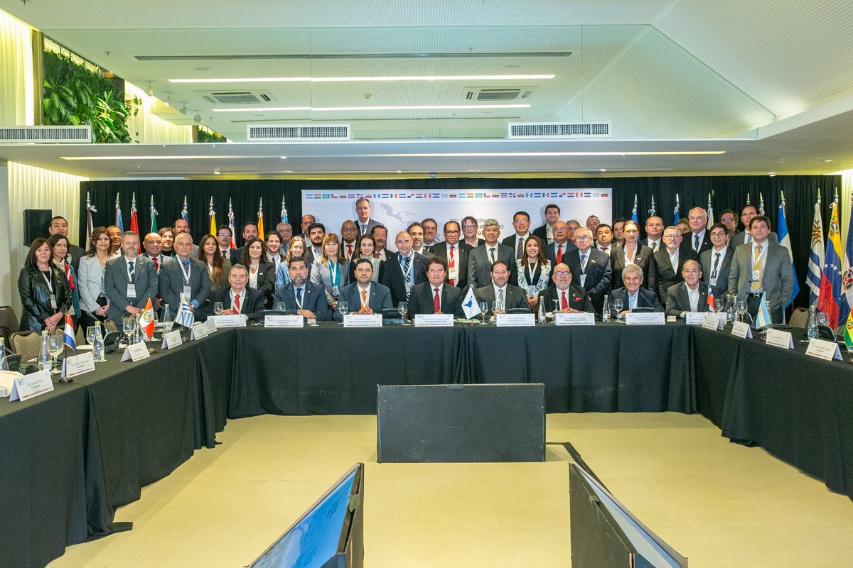 FIICLAT's tweet photo. LA FEDERACIÓN INTERAMERICANA DE LA INDUSTRIA DE LA CONSTRUCCIÓN AGRADECE AL EQUIPO DE LA CÁMARA ARGENTINA DE LA CONSTRUCCIÓN, POR TODO SU APOYO Y COLABORACIÓN PARA REALIZAR EL 89 CONSEJO DIRECTIVO EN BUENOS AIRES.@EduardoRmzLeal @ivan_szczech @CamarcoArg https://t.co/KZoympHQqz