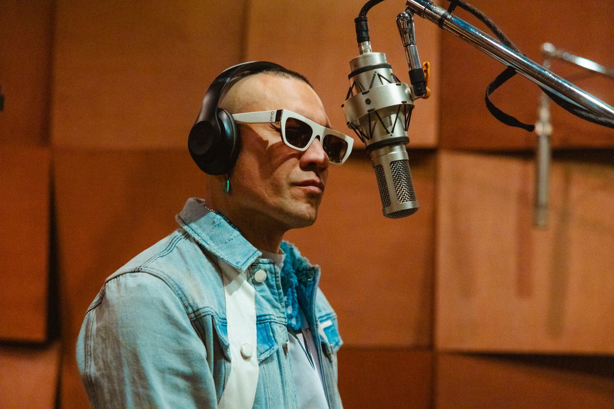 bep's tweet photo. Salute to @TabBep for being part of this year's @LeaguesCup anthem ⚽️👏  Proud of you brother! #NuestrosColores #LeaguesCup2024 Let's go!

🎥  https://t.co/PJF7t5S8li 

🎧 https://t.co/LCCnH5RiN5 https://t.co/LidwRyeuvZ