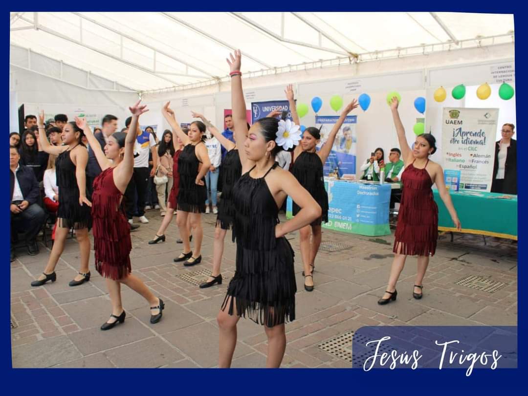 jitr_77's tweet photo. Llevamos nuestra 2da Feria Educativa de #CoparmexEdoméx frente al Palacio Municipal de #Metepec, donde tuvimos una ceremonia de apertura con presentaciones artísticas de escuelas del Valle de #Toluca. 

#BIIDERA
#PorMásYMejoresEmpresas
#YoSoyCOPARMEX https://t.co/UUBMLxykC9