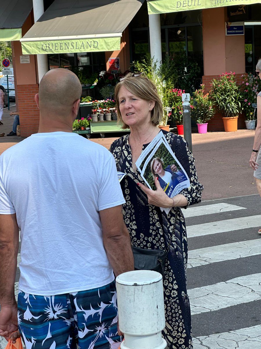 IsabelledeCrecy's tweet photo. À #Nanterre et à #Suresnes, sur le terrain, à l’écoute pour vous présenter les priorités de mon mandat. 

#Avecvous ! Ensemble pour la République 
#Électionslégislatives2024

🔗 Mon site internet : https://t.co/hn8KVuWDet https://t.co/MnqQFgS3zD