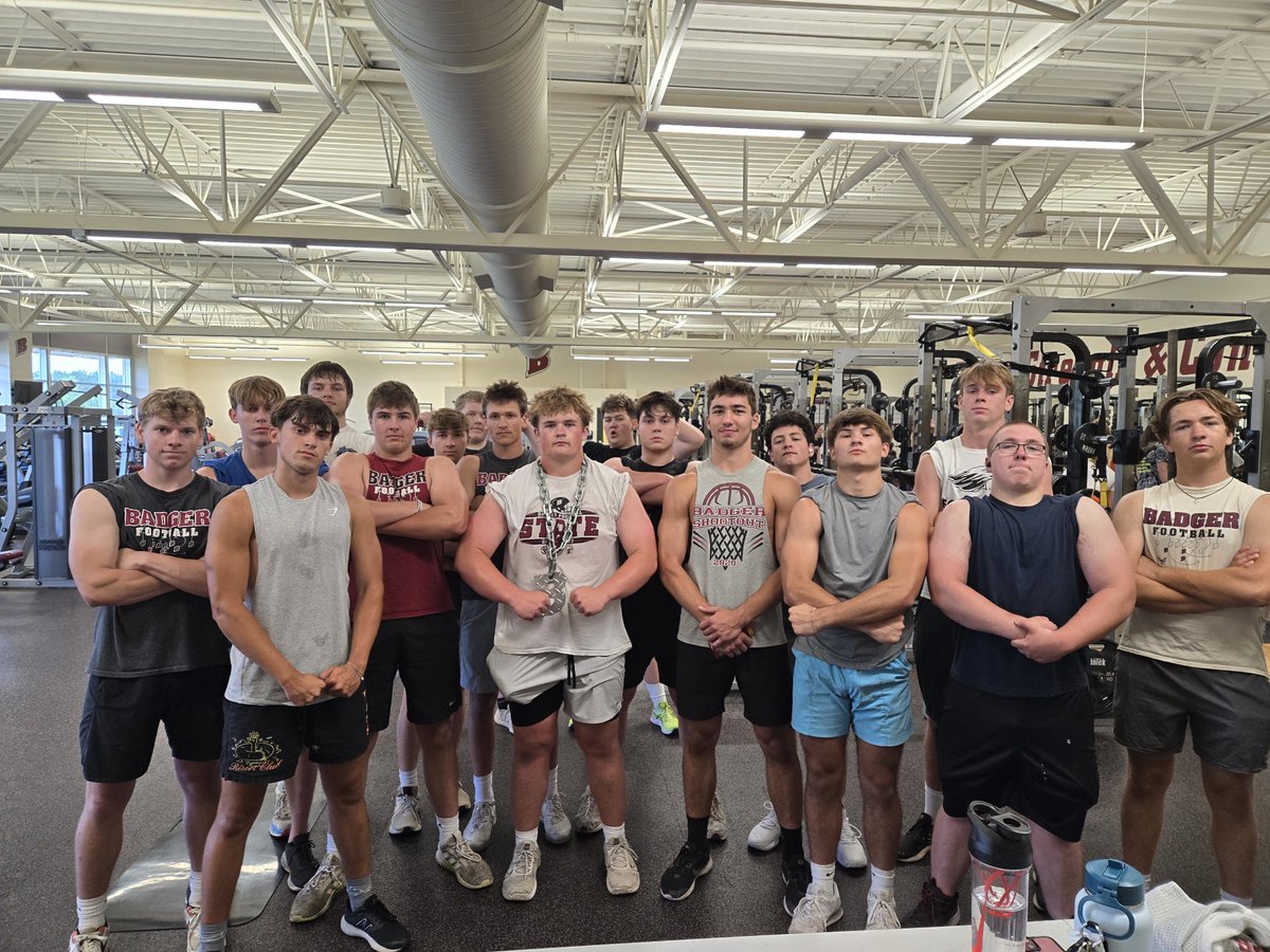 badger2811's tweet photo. Congratulations to Junior, Jackson Buchanan, on being selected as Lifter of the Week!

@jbuchanan_78 
@Brockwalser_2 
@JohnWitte20 
@lgbadgerFB 
@Bkap24 https://t.co/QWpUncBctq