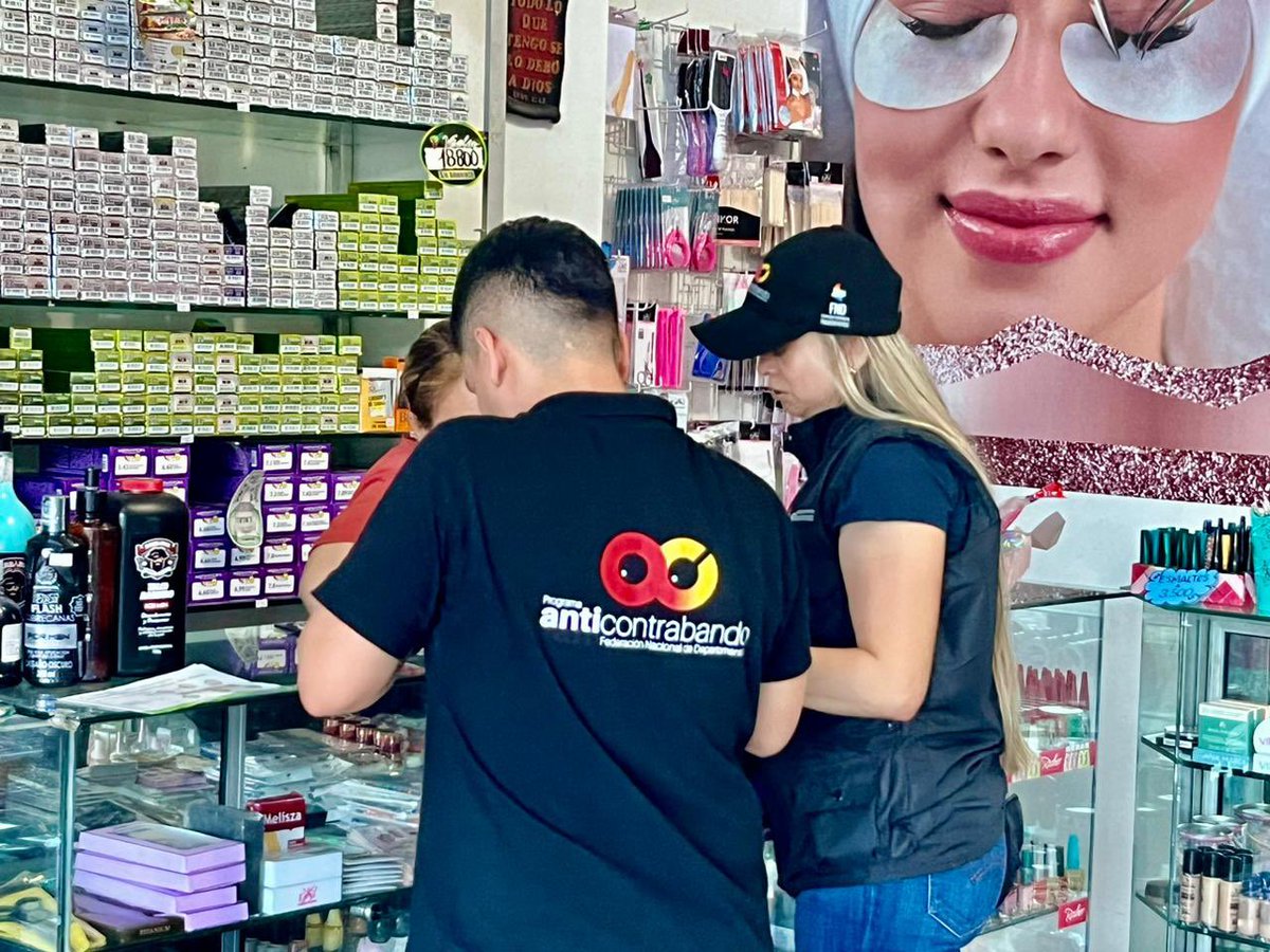 GobMeta's tweet image. ¡EXPOMALOCAS2024! el Grupo Anticontrabando estuvo en el barrio Kirpas y Villa Melida presentando la nueva estampilla de licores del Meta e invitando a combatir la ilegalidad de licores, cervezas y cigarrillos, cuidando así la salud y las rentas de Dpto.
#TodosContraElContrabando