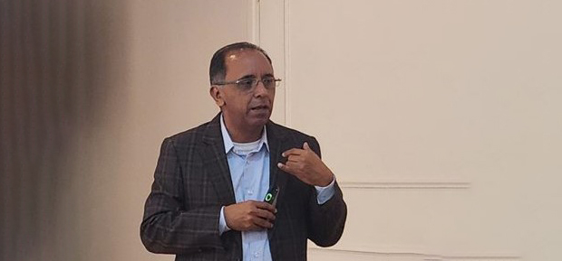 CWVen's tweet photo. «Debemos construir una cultura de seguridad digital», Rangel de ESET Venezuela. ESET enfatiza que la protección d datos y la continuidad del negocio dependen d un enfoque integral que involucre tecnología, educación y responsabilidad compartida. https://t.co/fyYOMQlvuO @eset_ve https://t.co/wkUs8A3bwI