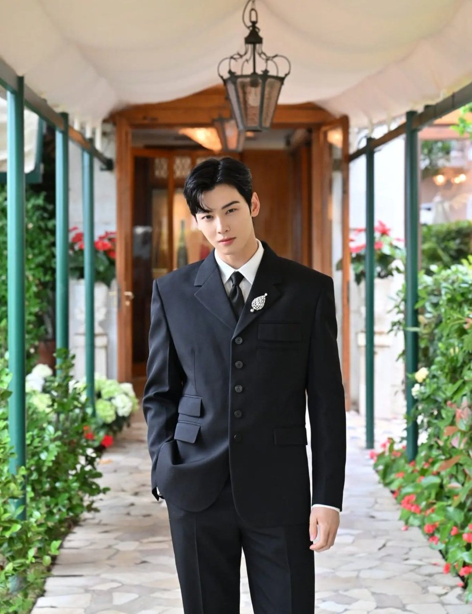 CHA EUNWOO 차은우 INTERNATIONAL tweet media