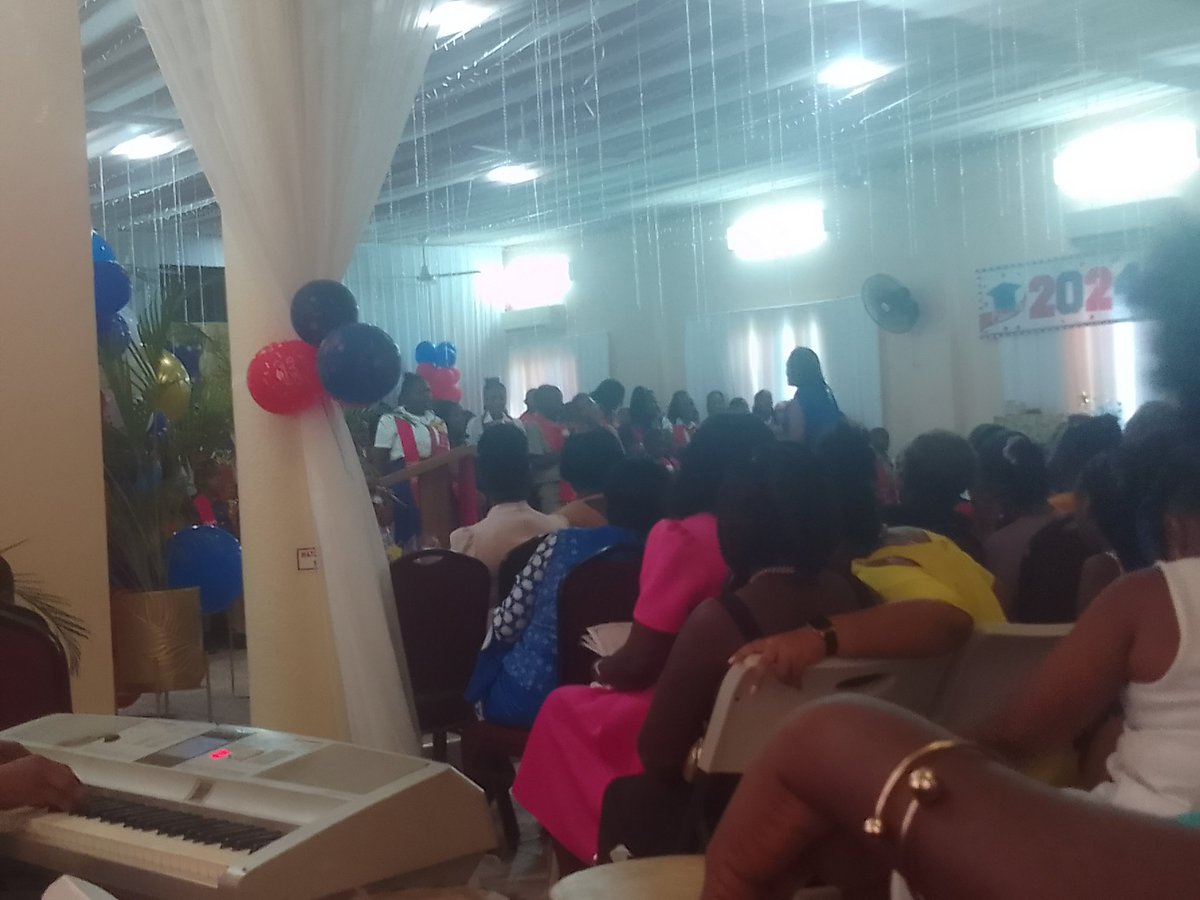 Georgia97629705's tweet photo. Hayes Primary &amp; Infant Graduation Ceremony
Theme:"Follow Your Passion; the Best is Yet to Come"
#12 StandardsMatters https://t.co/SGv5bnFWIK