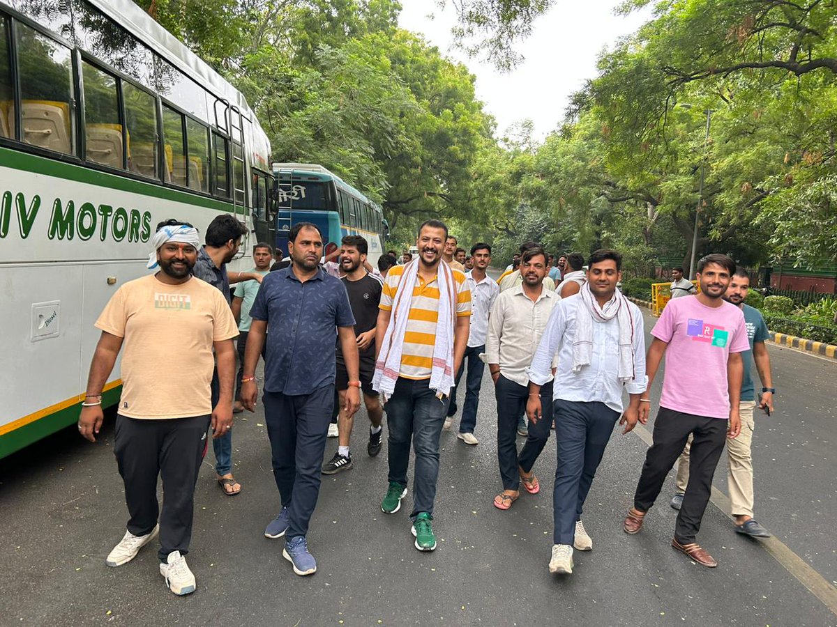 HJopada's tweet photo. (भारतीय युवा कांग्रेस)संसद घेराव दिल्ली ।
#RENEET https://t.co/Y5VKgIjyUs