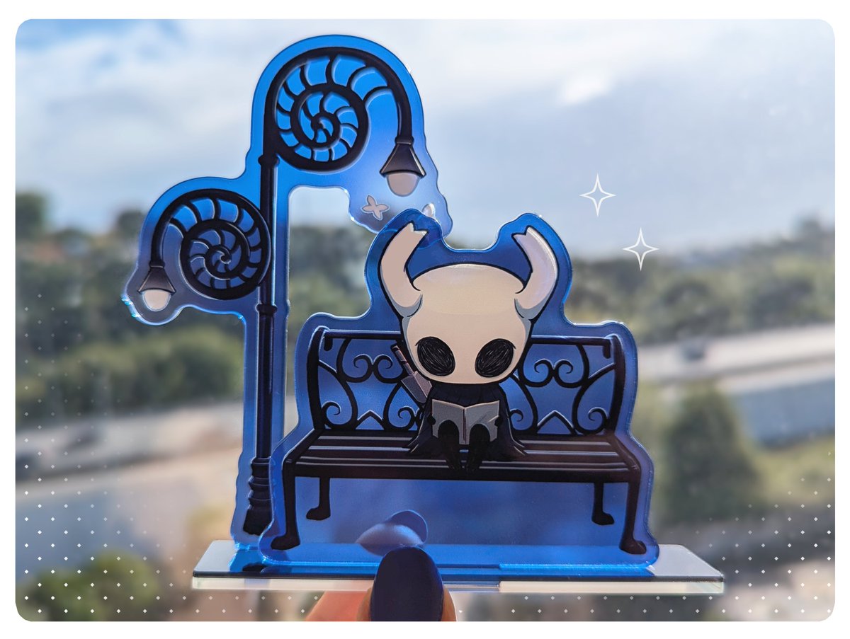 i finally took proper pics of my hollow knight standees and looking at them makes me so happy 😭probably my favorite piece of merch i've designed this year