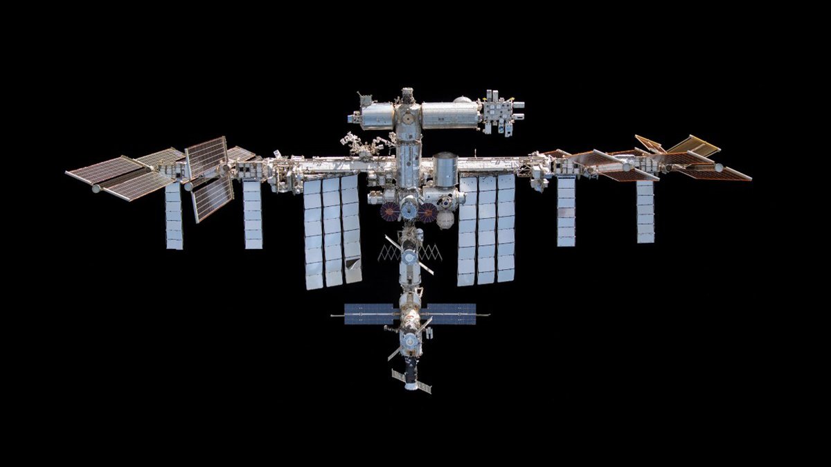 ogamewire's tweet photo. SpaceX fecha contrato de US$ 843 milhões com a NASA para desorbitar a ISS em 2030

#GeekFusion #Tecnologia #Space #SpaceX #NASA #ISS #Estação #Orbita #veiculo 

Entenda:▶️https://t.co/aKJ1IX2tNS https://t.co/JXldu2mRJ3