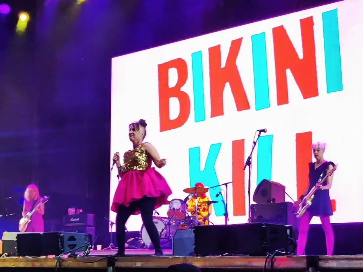 jlmasmano's tweet photo. Primavera Sound día 6. Bikini Kill @theebikinikill, Romy @romyromyromy, Atarashii Gakko!!! @japanleaders y Wolf Eyes @Primavera_Sound #PS24 https://t.co/iNxJKnoXR0