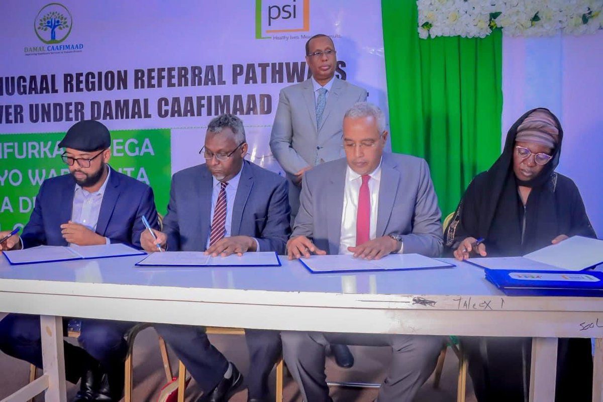 BalabaDorothy's tweet photo. I am pleased to join His Excellency Ilyas Osman Lugatoor, Vice President of Puntland, and officials from the Ministry of Health at the handover ceremony of six ambulances donated to the Nugal region. https://t.co/SppScxyOjE