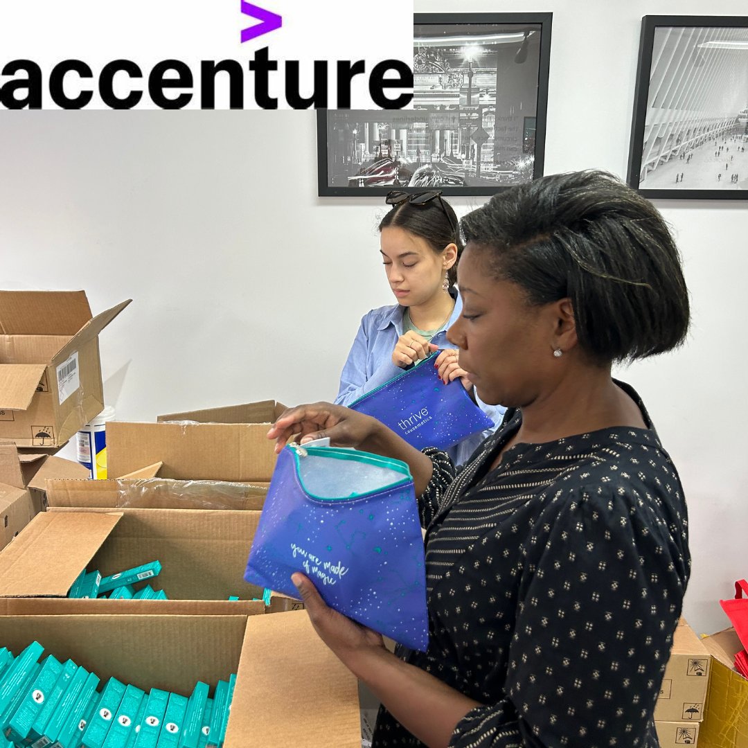 BttmlessClstNYC's tweet image. THX @thrivecausemetics + @KarissaBodnar for ur makeup donation for the women that we serve to help build their confidence. THX @accenture volunteers who sorted through the donations. #thrivecausemetics #accenture #giveback #corporatepartners #womenempowerment #thankfulthursday