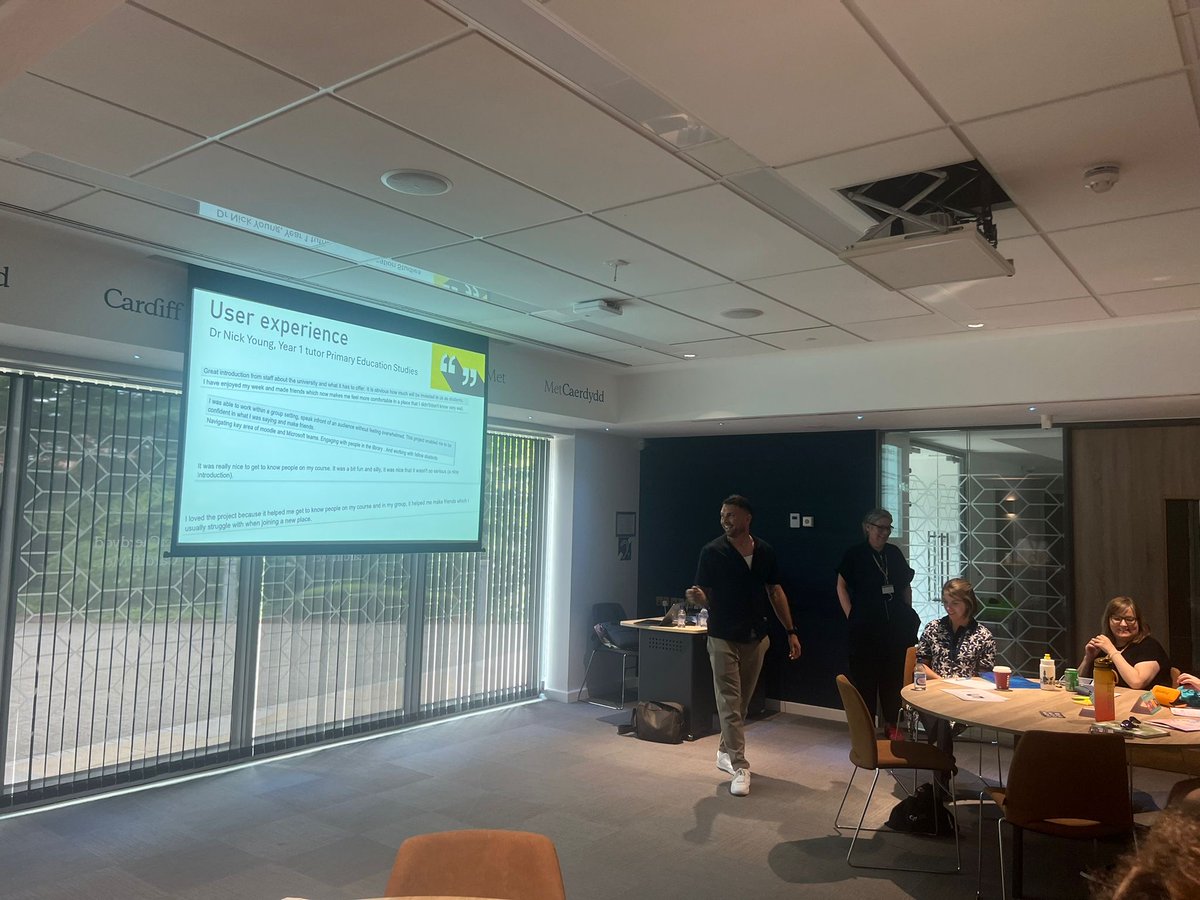 Sarah Thomas tweet media