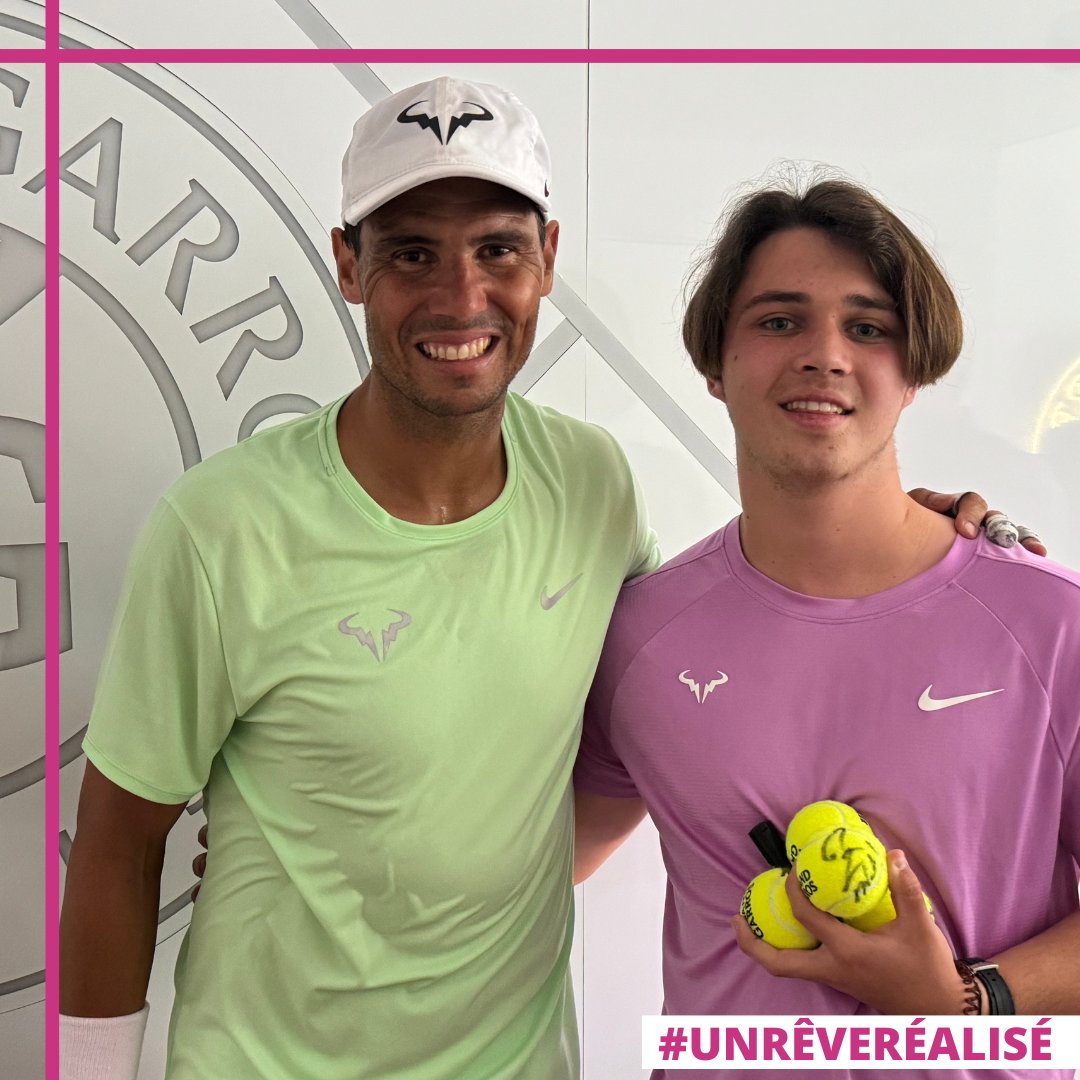 [𝓡𝓮̂𝓿𝓮𝓼]

Découvrez la rencontre entre Sacha et <a href="/RafaelNadal/">Rafa Nadal</a>  accompagné par Jean-Félix de la délégation de la Somme 👉 reves.fr/reves/sacha-re…

#Unrêveréalisé