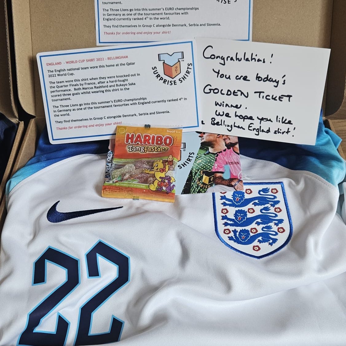 It's giveaway time! 🚨

Win a Surprise England Shirt Box! 🏴󠁧󠁢󠁥󠁮󠁧󠁿

How to enter 👇
✅ Follow us
♻️ Repost 
💬 Comment your size

Winner will be drawn before England vs Slokavia. Good luck! 🤝