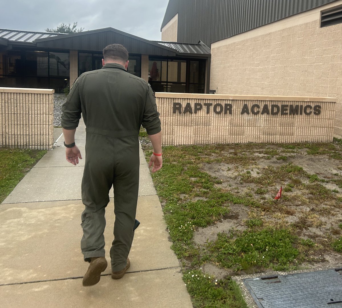 My son who flies Eagles is now learning to fly Raptors in the same building where I learned to fly Eagles.  🇺🇸🦅 <a href="/danielhendren/">Diesel</a>