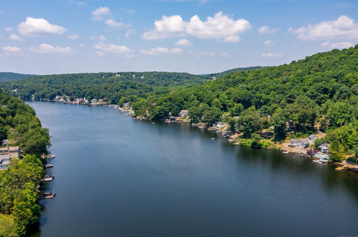 BrokerageNE's tweet photo. JUST LISTED &amp; OPEN HOUSE. 76 Pine Rock Road Southbury CT  SATURDAY, June 29th from 11am to 1pm  Azeem Haq, REALTOR® Call 646-483-0675
For full listing details and photos, click link in comments. #openhouse #lakezoar #waterfront #southburyct #brokeragene https://t.co/atiPGNkpsY