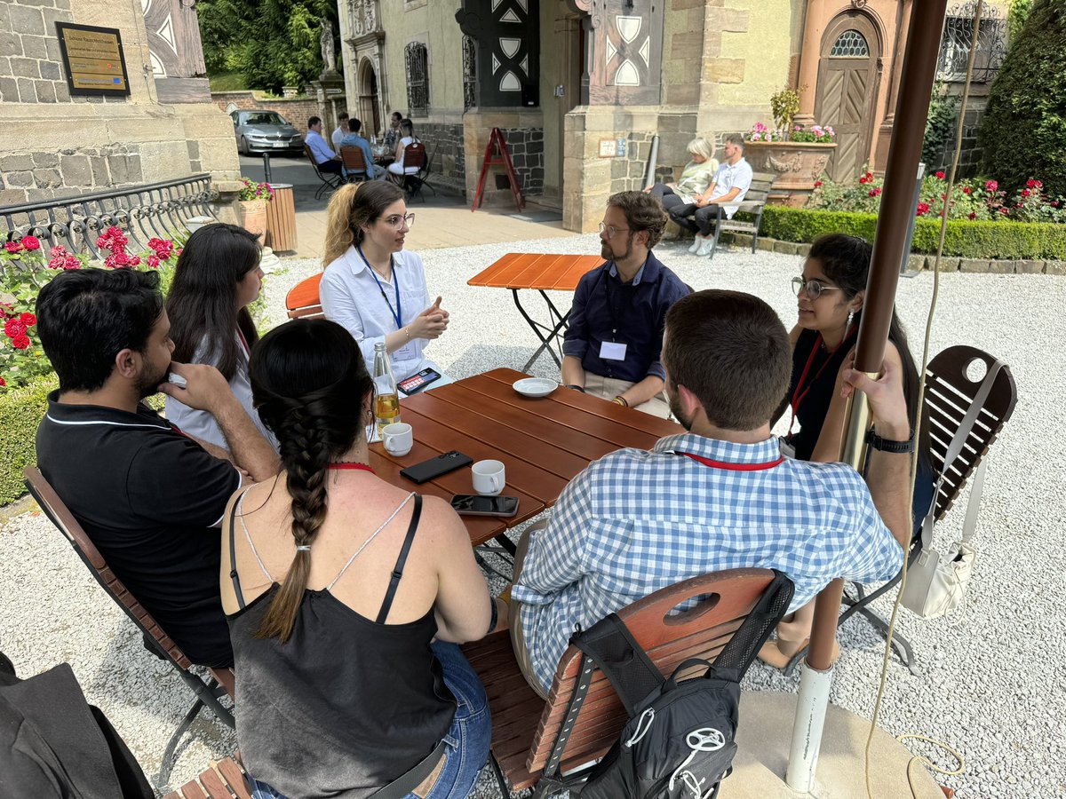 MBMLProgram (@mbmlprogram) on Twitter photo Our graduate students in exchange with Dr. Paul G. Thomas <a href="/PGTimmune/">Paul G Thomas</a> during the Meet-the-Expert session at the 2024 MBML Annual Retreat! <a href="/CPI_ExStra/">CPI</a> <a href="/dzlacademy/">The DZL Academy</a> <a href="/jlugiessen/">Universität Gießen</a> <a href="/AlyKhadem/">Aly</a> Our graduate students in exchange with Dr. Paul G. Thomas <a href="/PGTimmune/">Paul G Thomas</a> during the Meet-the-Expert session at the 2024 MBML Annual Retreat! <a href="/CPI_ExStra/">CPI</a> <a href="/dzlacademy/">The DZL Academy</a> <a href="/jlugiessen/">Universität Gießen</a> <a href="/AlyKhadem/">Aly</a>