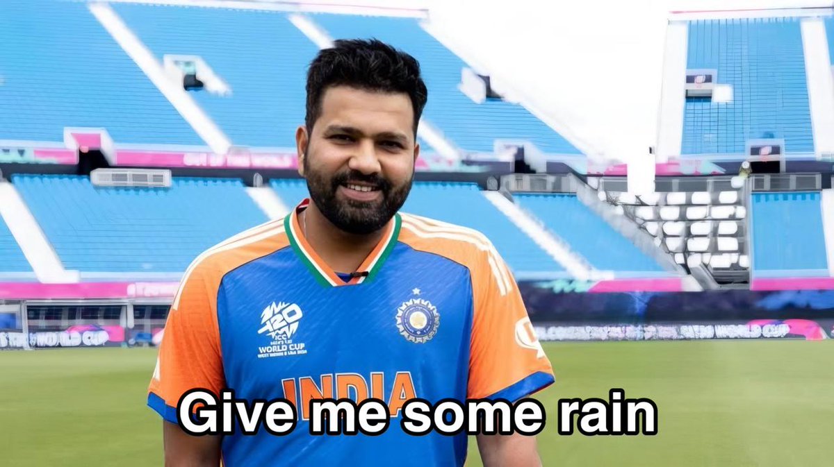 sagarcasm's tweet photo. 4 captains right now https://t.co/m3knUkBBEb