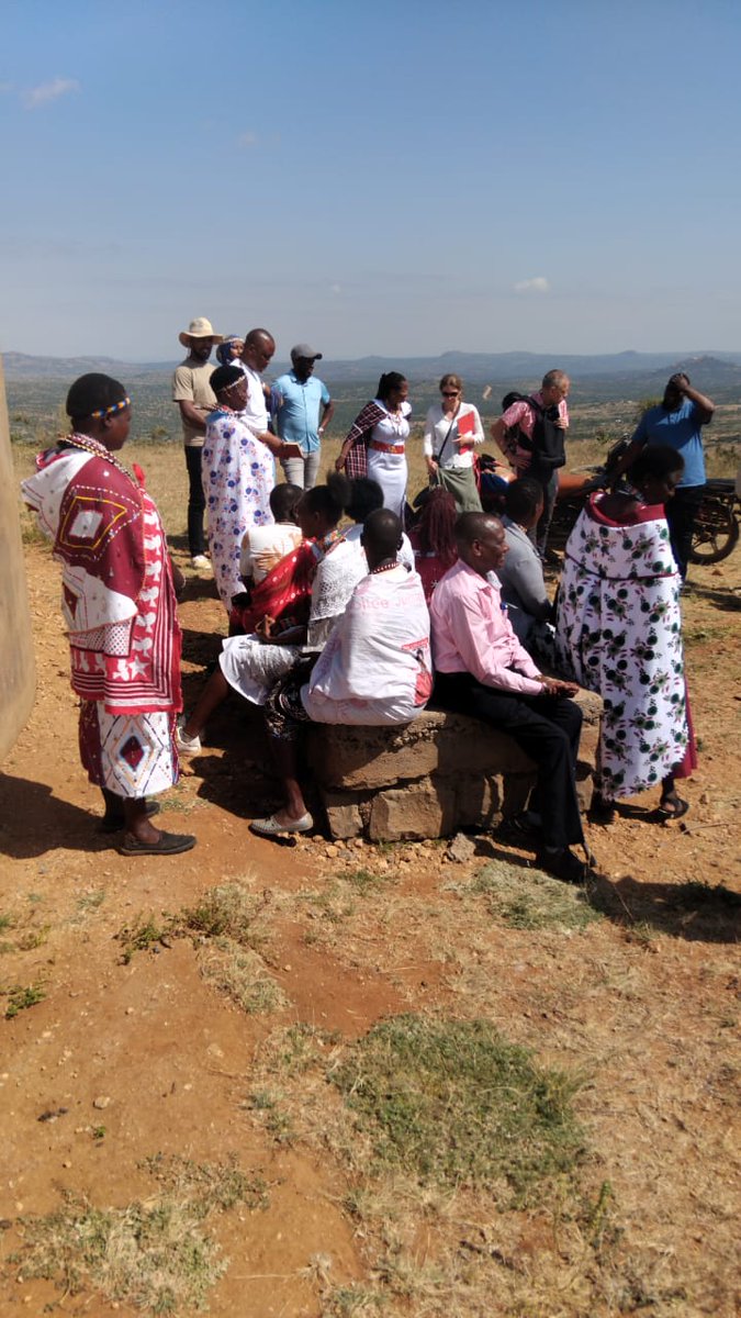 NyaAngela's tweet photo. LInking the farmers with the Ward Climate Change Committees, an institution within the Climate Change legislation, facilitates locally led initiatives on matters climate change while applying integration of agriculture, livestock, water and environment. https://t.co/P1igDEfjdg