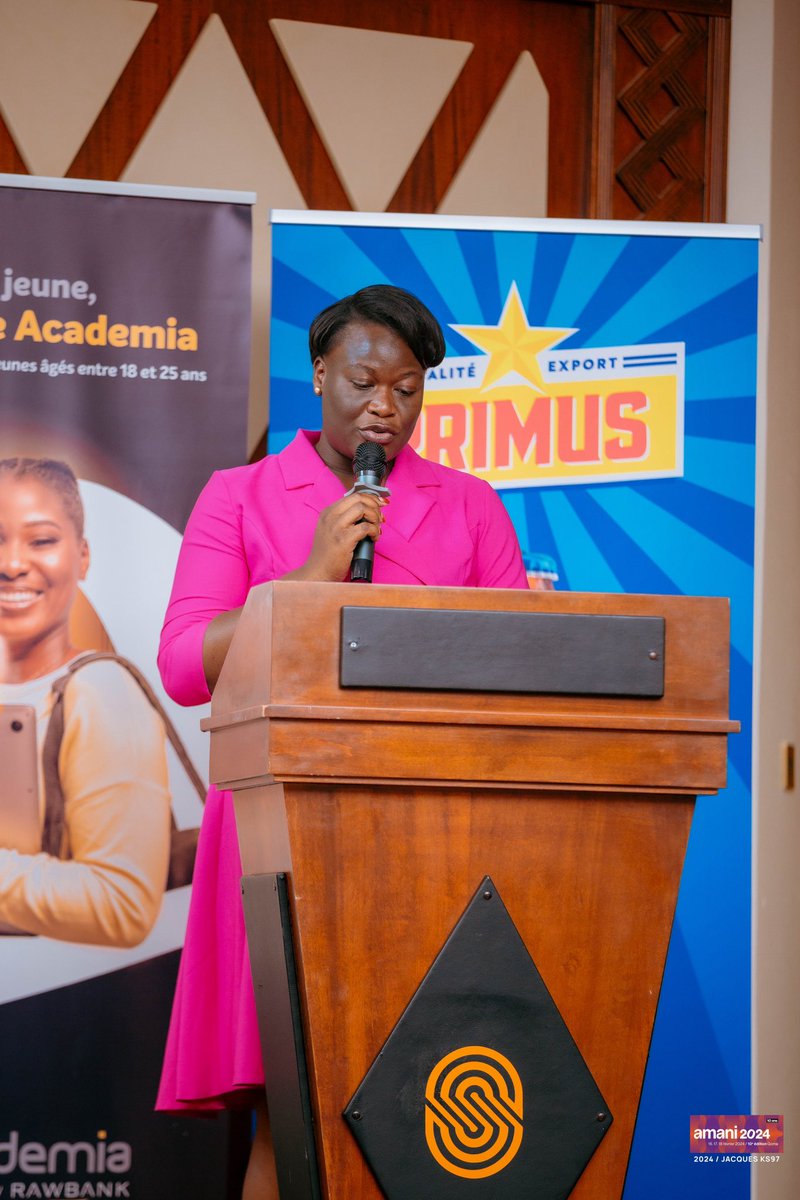 AmaniFestival's tweet photo. La directrice adjointe du #AmaniFestival ARLETTE MUSUNGAY  place le mot de bienvenue et présente le programme #AmaniEntrepreneur2024 aux personnes qui prennent part au forum sur l’entrepreneuriat à l’hôtel Serena Goma

 #AmaniFest2024 https://t.co/fWAtrLW5aX