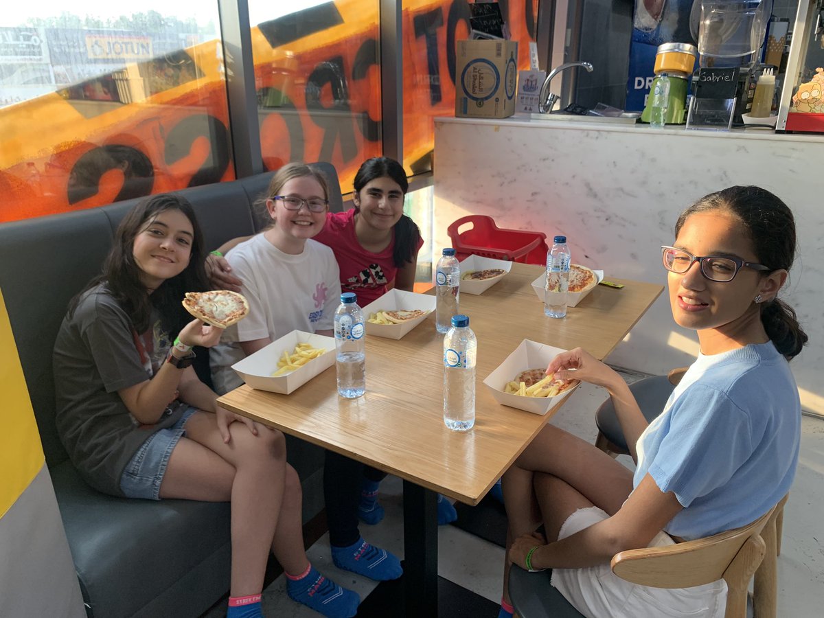 DC Lower School tweet media