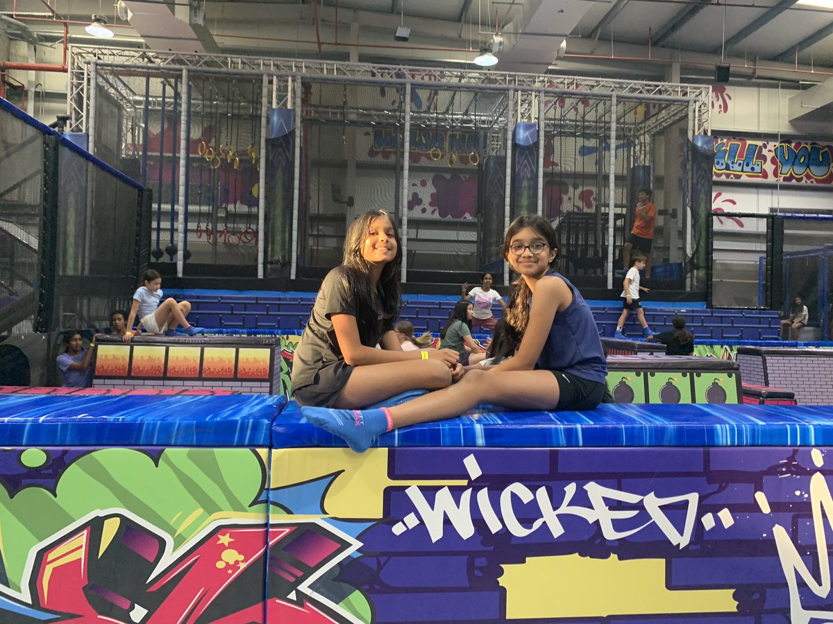 DC Lower School tweet media