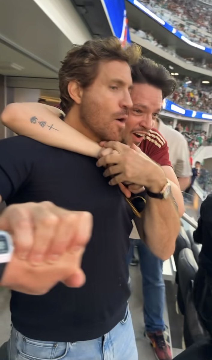 niallanalysis's tweet image. lasso sería yo si conozco a edgar ramírez