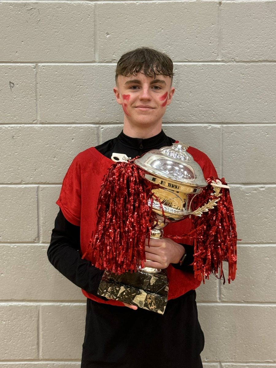 MrsPatersonLHS's tweet photo. DEWAR HOUSE are the Wellbeing Cup🏆 WINNERS for 2023/24 - Dewar, you were absolutely amazing on the field today and I am beyond proud of you all! Here’s to 2024/25 and continuing to represent for our house and school!!! @LochgellyHS #RespectResilienceResponsibilty #bestoneyet https://t.co/XTnAj8YjvL