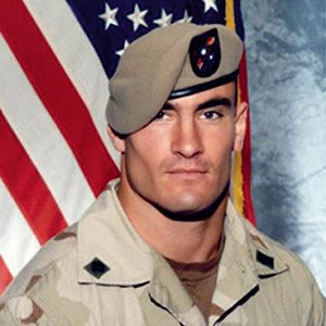 Canellelabelle's tweet image. The history of the ESPN Pat Tillman awards:
"After the 9/11 attacks and the subsequent U.S.-led invasion of Afghanistan, Tillman was moved with Patriotism for his country and elected to turn down a Sports contract with the Cardinals to enlist in the army."🔥
"He joined the US