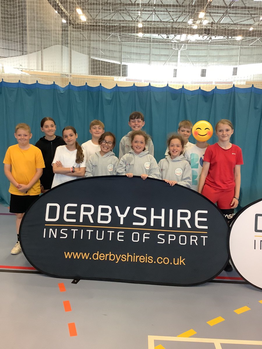 MissOakSmithLW's tweet photo. We’ve had the best day at Derby Arena with @embarkfed and @DerbyshireIS 

We’ve played badminton, tried judo, learnt about nutrition and psychology and went around the velodrome on bikes 🚴 

We’re feeling very proud of our learners enthusiasm and positive attitudes 🤩 https://t.co/CS0sgIn7mG