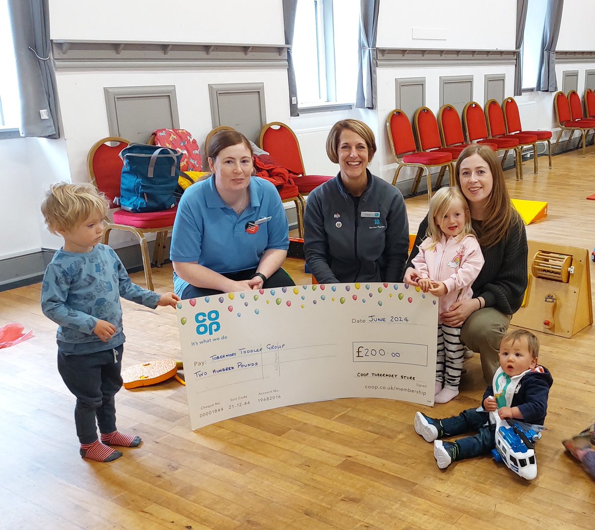 The Tobermory Mother &amp; Toddlers Group are in desperate need of some new toys. Today <a href="/coopuk/">Co-op</a> #Tobermory handed over a Community Donation of £200. The friendship group get together weekly giving the Mum's a break and the children a chance to make new friends